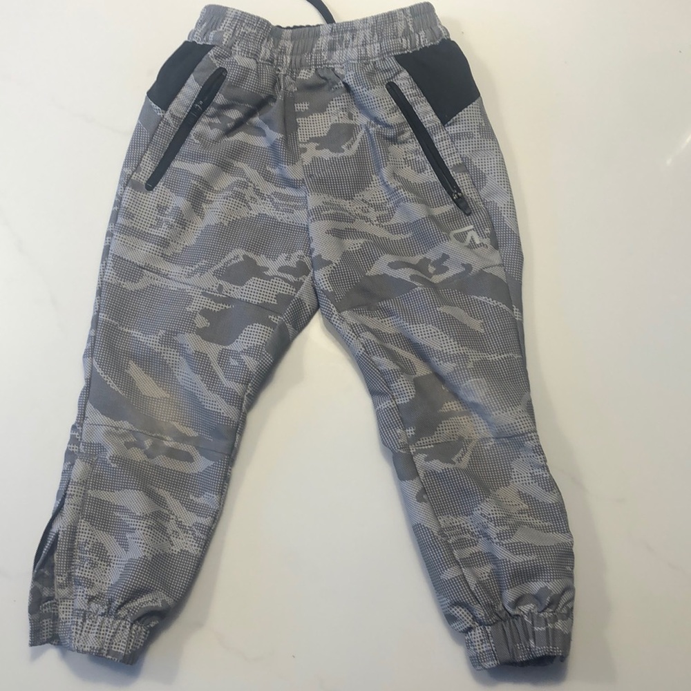 Gap fit boys jogger pants xs